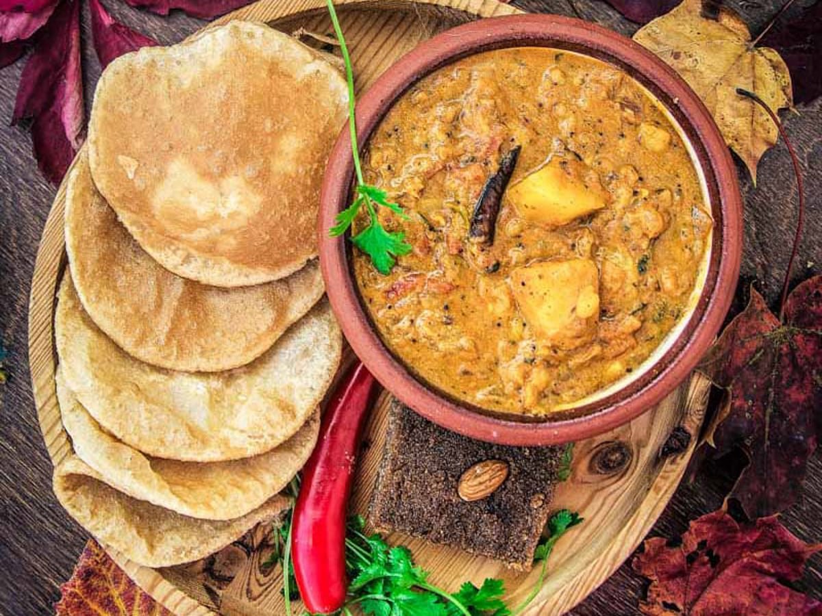 What are the Tips to Make Perfect Puri Aloo Sabzi